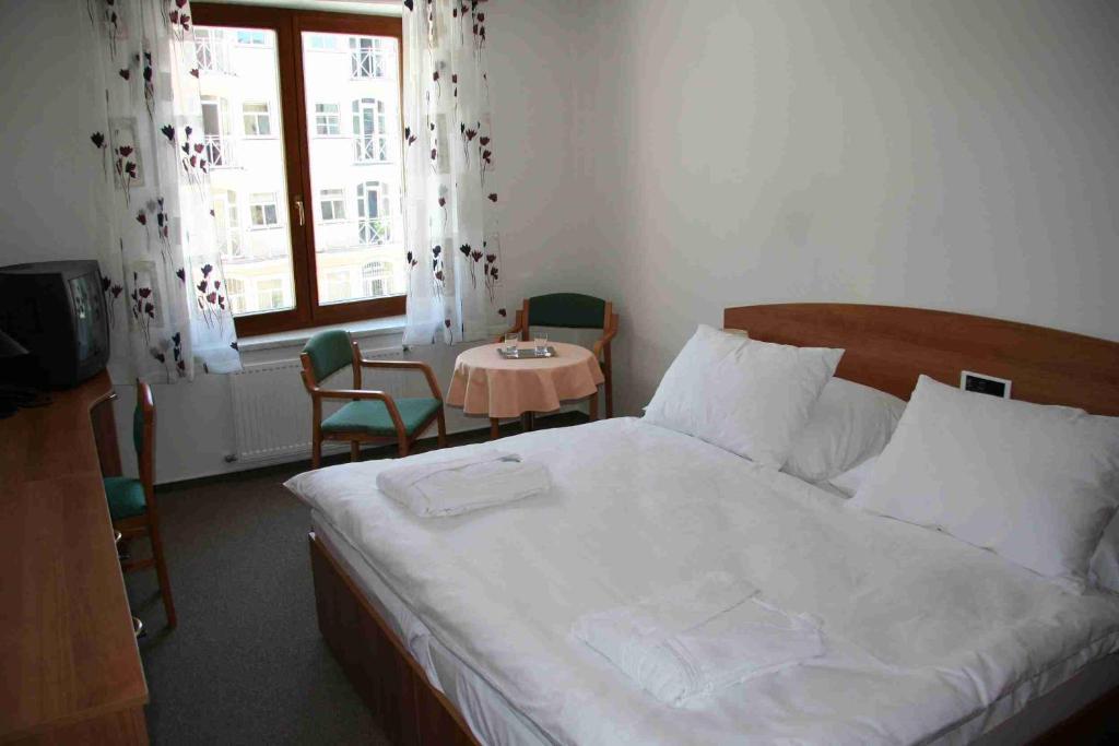 Lazensky Hotel Park Podebrady Bagian luar foto